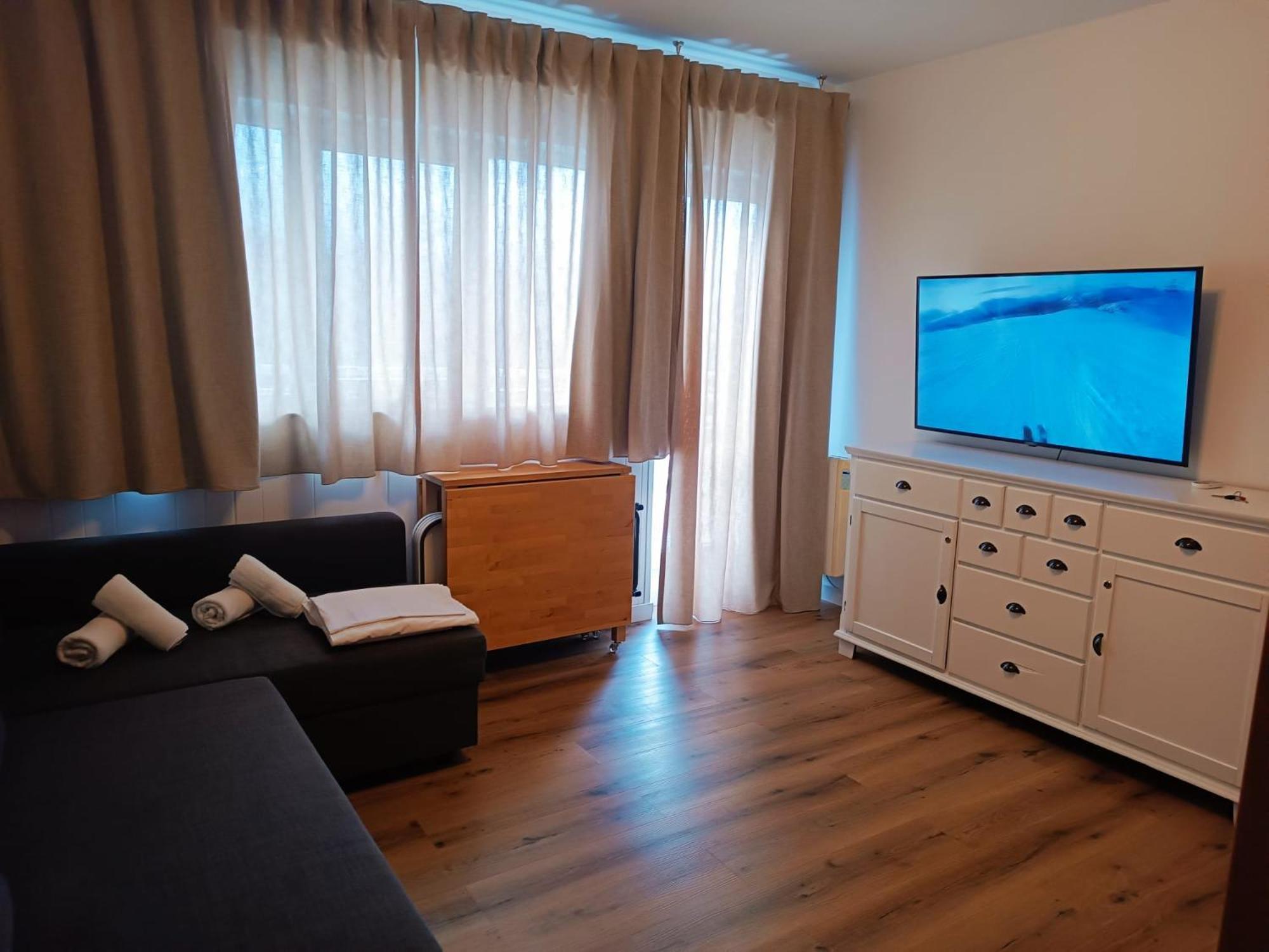 Apartment Atico Montblanc Zona Baja